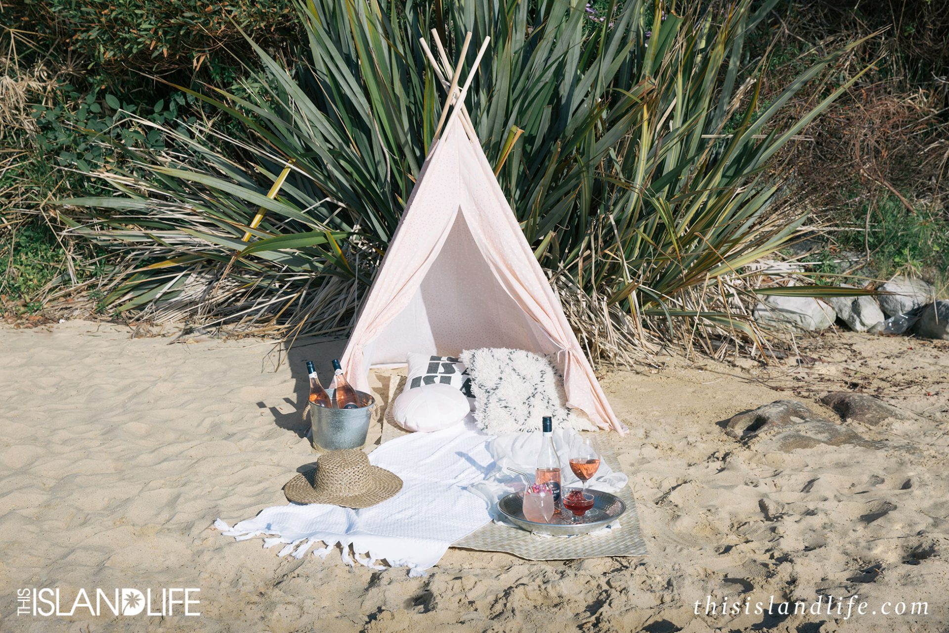 This Island Life | Celebrating summer in Australia with Le Petit Rosé
